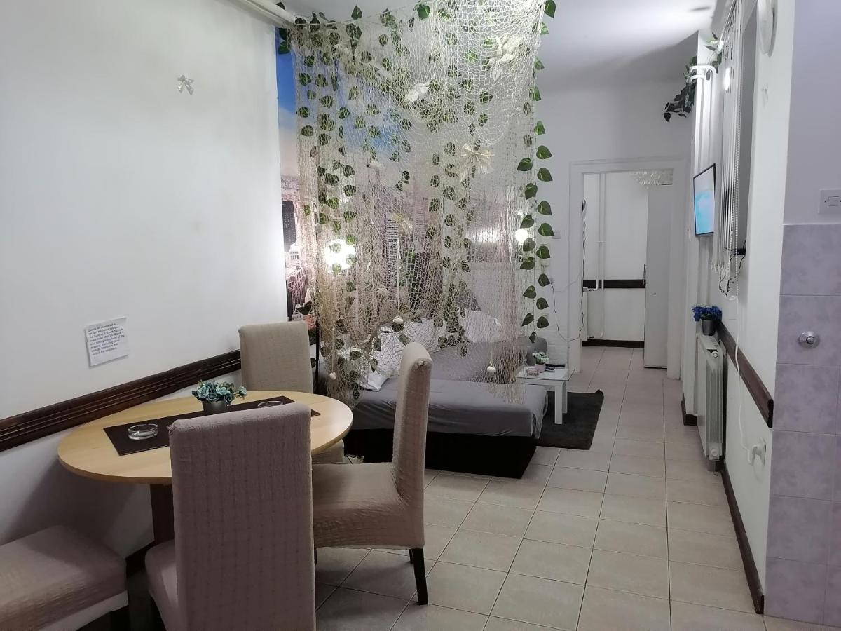 Low Cost Apartment Belgrade Exterior photo