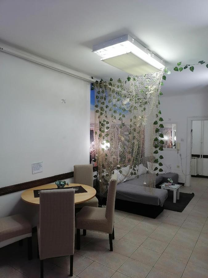 Low Cost Apartment Belgrade Exterior photo
